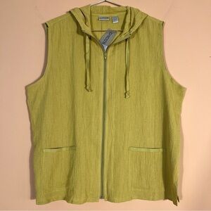 CHICO’S Gauze Zona sleeveless Hood Jacket. NWT